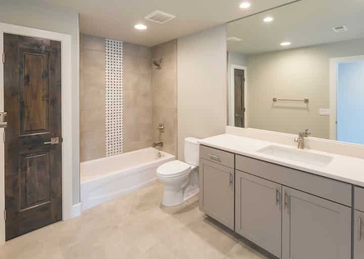 Local bathroom remodel experts Yuma, AZ